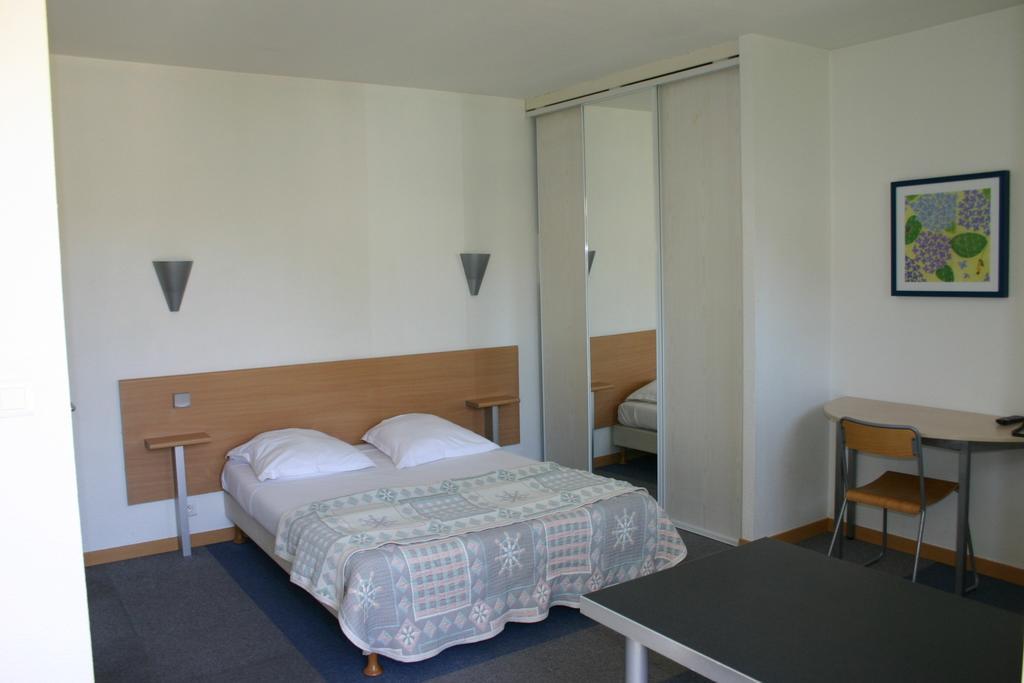 Appart'Hotel Residella Aubagne Gémenos Rum bild